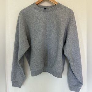 SKIMS Cotton Fleece Classic Crewneck Sweatshirt Heather Grey | Size L